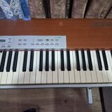 Vand Yamaha P-120 pian